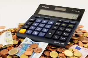 Read more about the article Simple Tips to Save Money